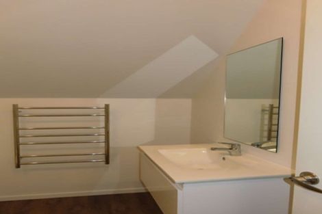 Photo of property in 76 Aorangi Road, Bryndwr, Christchurch, 8053