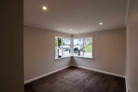 Photo of property in 15 Baylands Drive, Newlands, Wellington, 6037
