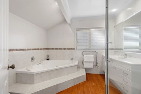 Photo of property in 37 Wakefield Drive, Bethlehem, Tauranga, 3110