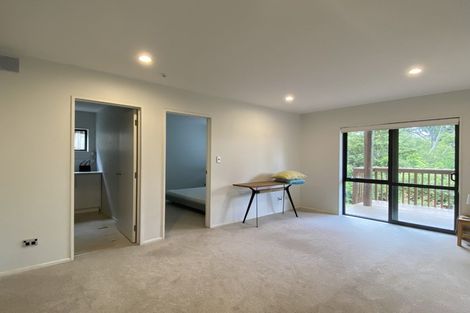 Photo of property in 68 Laurel Oak Drive, Schnapper Rock, Auckland, 0632