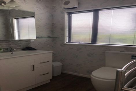 Photo of property in 2/165 Peverel Street, Riccarton, Christchurch, 8041