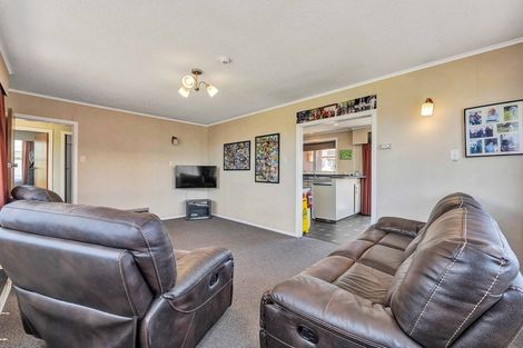 Photo of property in 8 Kennedy Place, Merrilands, New Plymouth, 4312
