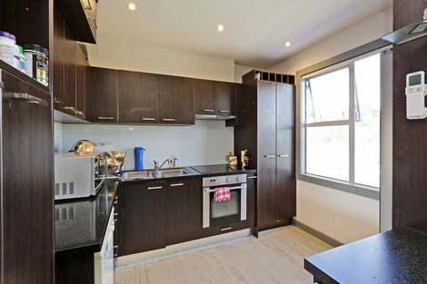 Photo of property in The Terraces, 11/9 Humber Street, Pandora, Napier, 4110