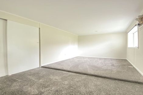 Photo of property in 26 Tawhana Crescent, Red Beach, 0932