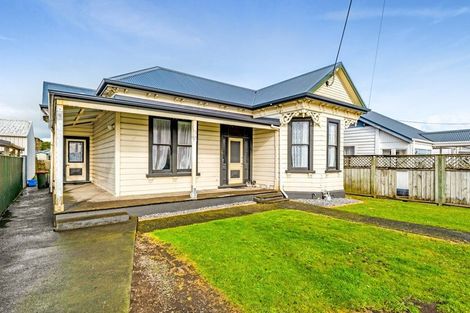 Photo of property in 30 Cambria Street, Hawera, 4610