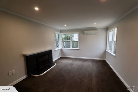 Photo of property in 15 Baylands Drive, Newlands, Wellington, 6037