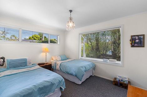 Photo of property in 98 Tiroroa Avenue, Te Atatu South, Auckland, 0610
