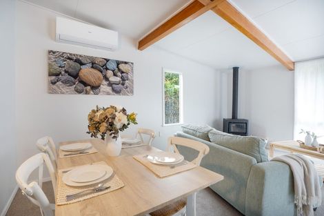 Photo of property in 75 Raukawa Street, Stokes Valley, Lower Hutt, 5019