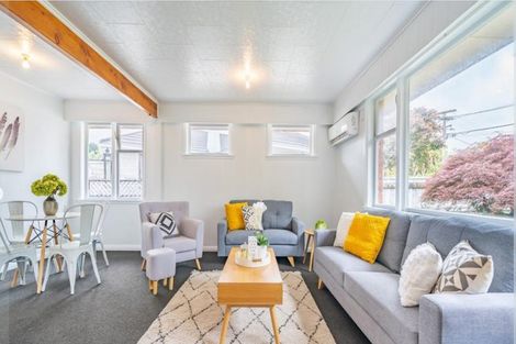 Photo of property in 11 Montgomery Crescent, Clouston Park, Upper Hutt, 5018