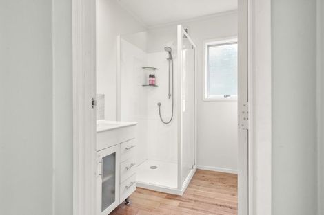 Photo of property in 9 Everard Avenue, Army Bay, Whangaparaoa, 0930