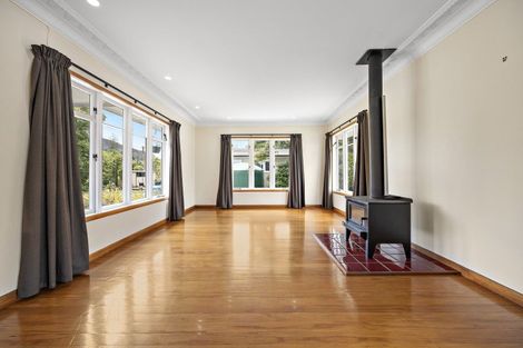 Photo of property in 21 North Road, Clevedon, Papakura, 2582