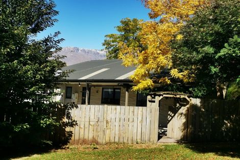 Photo of property in 10 Innes Place, Arrowtown, 9302