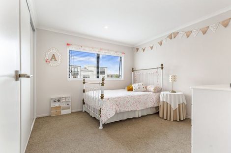 Photo of property in 31 Mapou Road, Hobsonville, Auckland, 0616