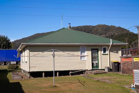 Photo of property in 18 Ohau Street, Dobson, Greymouth, 7805