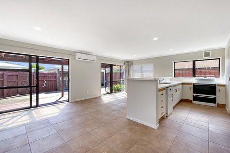 Photo of property in 3/22 Evelyn Place, Hillcrest, Auckland, 0627