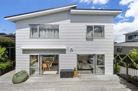Photo of property in 7a Varlene Terrace, Forrest Hill, Auckland, 0620