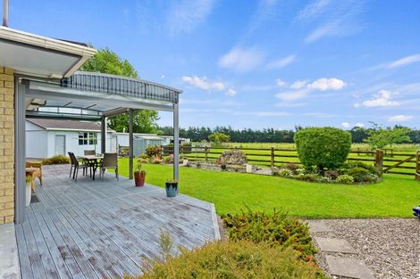 Photo of property in 921 State Highway 1, Te Horo, Otaki, 5581