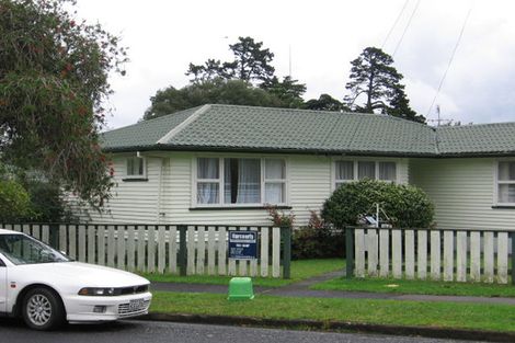 Photo of property in 144 Tiraumea Drive, Pakuranga, Auckland, 2010