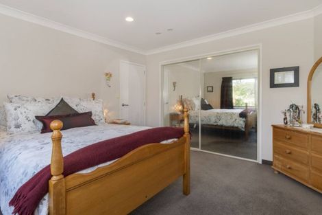 Photo of property in 1 Mckenna Lane, Omokoroa, 3114