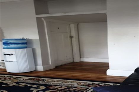 Photo of property in 2 Lippiatt Road, Otahuhu, Auckland, 1062