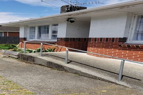 Photo of property in 60 Gibbons Street, Ebdentown, Upper Hutt, 5018