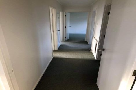 Photo of property in 40 Larissa Avenue, Henderson, Auckland, 0610