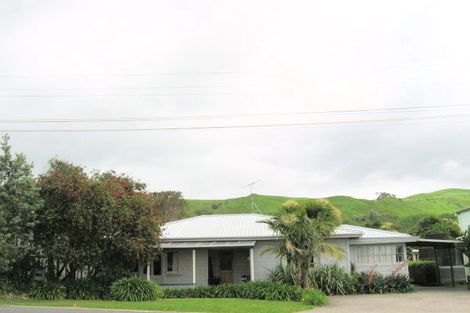 Photo of property in 18 Lysnar Street, Okitu, Gisborne, 4010