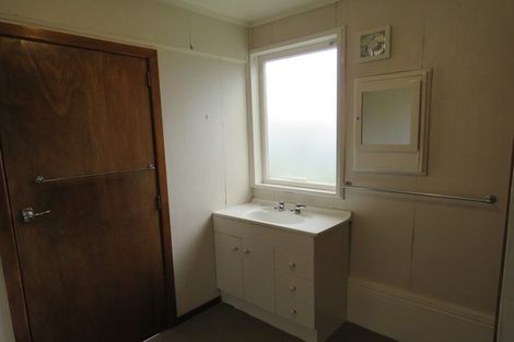 Photo of property in 74 Methuen Road, New Windsor, Auckland, 0600