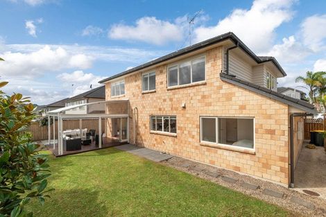 Photo of property in 5 Wye Oak Drive, Schnapper Rock, Auckland, 0632