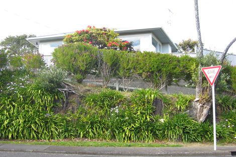 Photo of property in 2 Shortland Street, Lower Vogeltown, New Plymouth, 4310