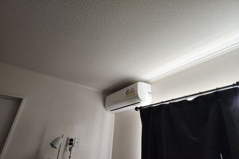 Photo of property in 4a Ngahina Street, Paraparaumu, 5032