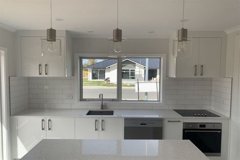 Photo of property in 4 Van Baarle Close, Carterton, 5713