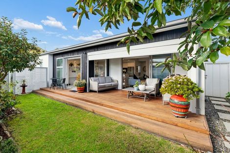 Photo of property in 31 Saint Pauls Drive, Brookfield, Tauranga, 3110