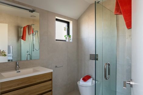 Photo of property in 11b Rangeview Road, Sunnyvale, Auckland, 0612