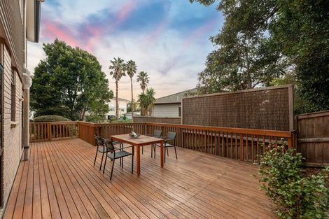 Photo of property in 2 Greville Road, Pinehill, Auckland, 0630