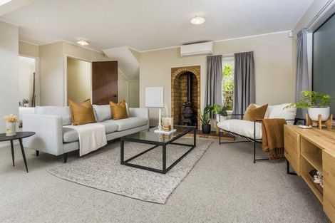 Photo of property in 64 Eskdale Road, Birkdale, Auckland, 0626