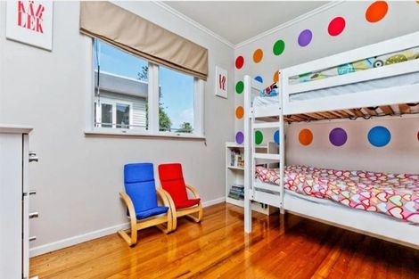 Photo of property in 2/37 Esmonde Road, Takapuna, Auckland, 0622