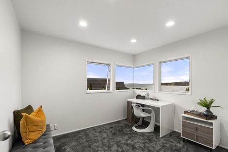 Photo of property in 43 Shuttleworth Place, Manly, Whangaparaoa, 0930