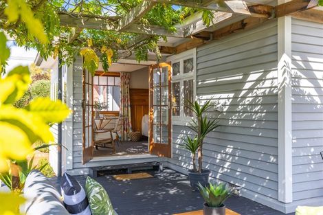 Photo of property in 1 Hawthorne Street, Strowan, Christchurch, 8052