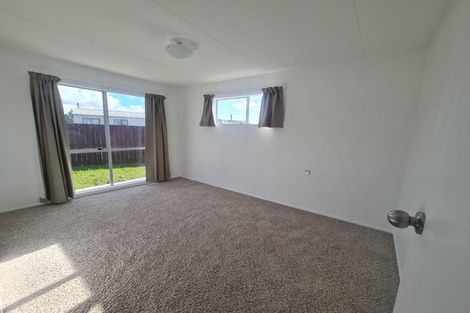 Photo of property in 38 Strathmore Avenue, Levin, 5510