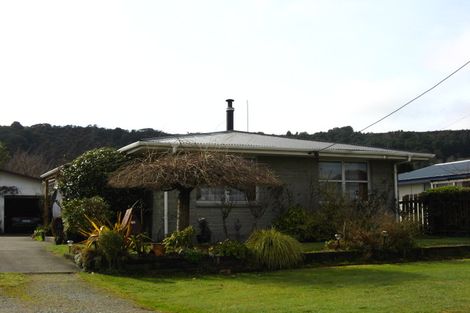 Photo of property in 45 Main Street, Reefton, 7830