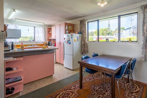 Photo of property in 16 Semple Street, Kakanui, Oamaru, 9495