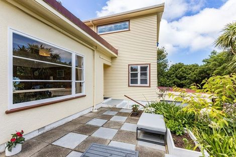 Photo of property in 2 The Rigi, Northland, Wellington, 6012