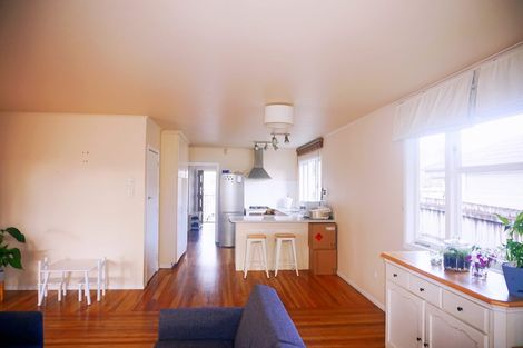 Photo of property in 416 West Coast Road, Glen Eden, Auckland, 0602