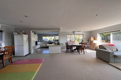 Photo of property in 7 Anure Place, Highland Park, Auckland, 2010