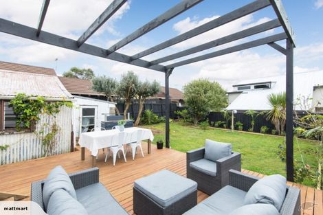 Photo of property in 253 Meola Road, Point Chevalier, Auckland, 1022