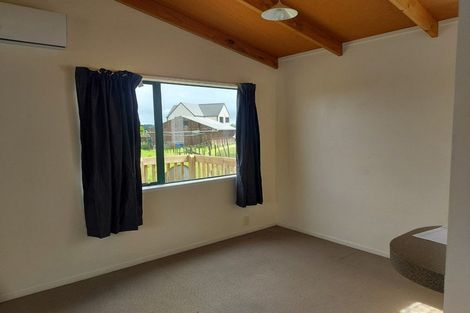 Photo of property in 451 Paremoremo Road, Paremoremo, Auckland, 0632