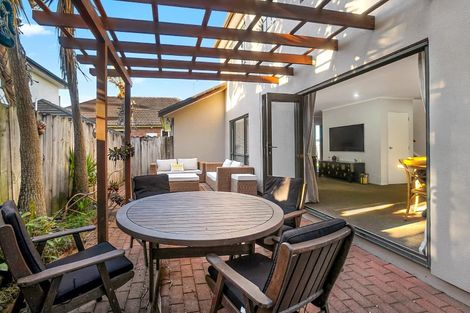 Photo of property in 22a Huia Road, Point Chevalier, Auckland, 1022