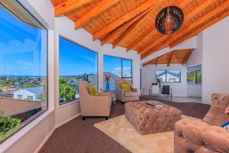 Photo of property in 1/30 Quebec Road, Milford, Auckland, 0620