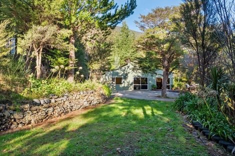Photo of property in 165 Boons Valley Road, Waikawa, Picton, 7220